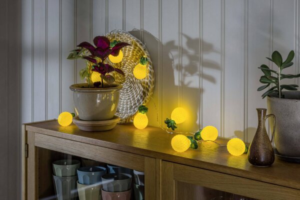 KONSTSMIDE 3126-383 Motiv-Lichterkette Ananas Innen batteriebetrieben 10 LED Warm-Weiß Beleucht